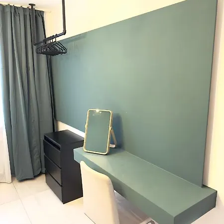 Day Young Life 85qm Terrasse Grill Parking Apartamento *